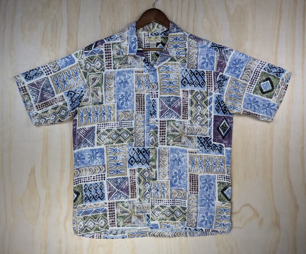 Kona Kai Men's Medium Short Sleeve Button Up Aloha Shirt Tribal Geometric Print